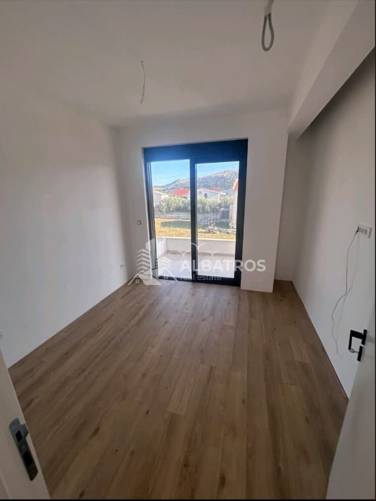 Třípokojový dům 225 m² se stavebním povolením, Polje, Bar - Obrázek 3