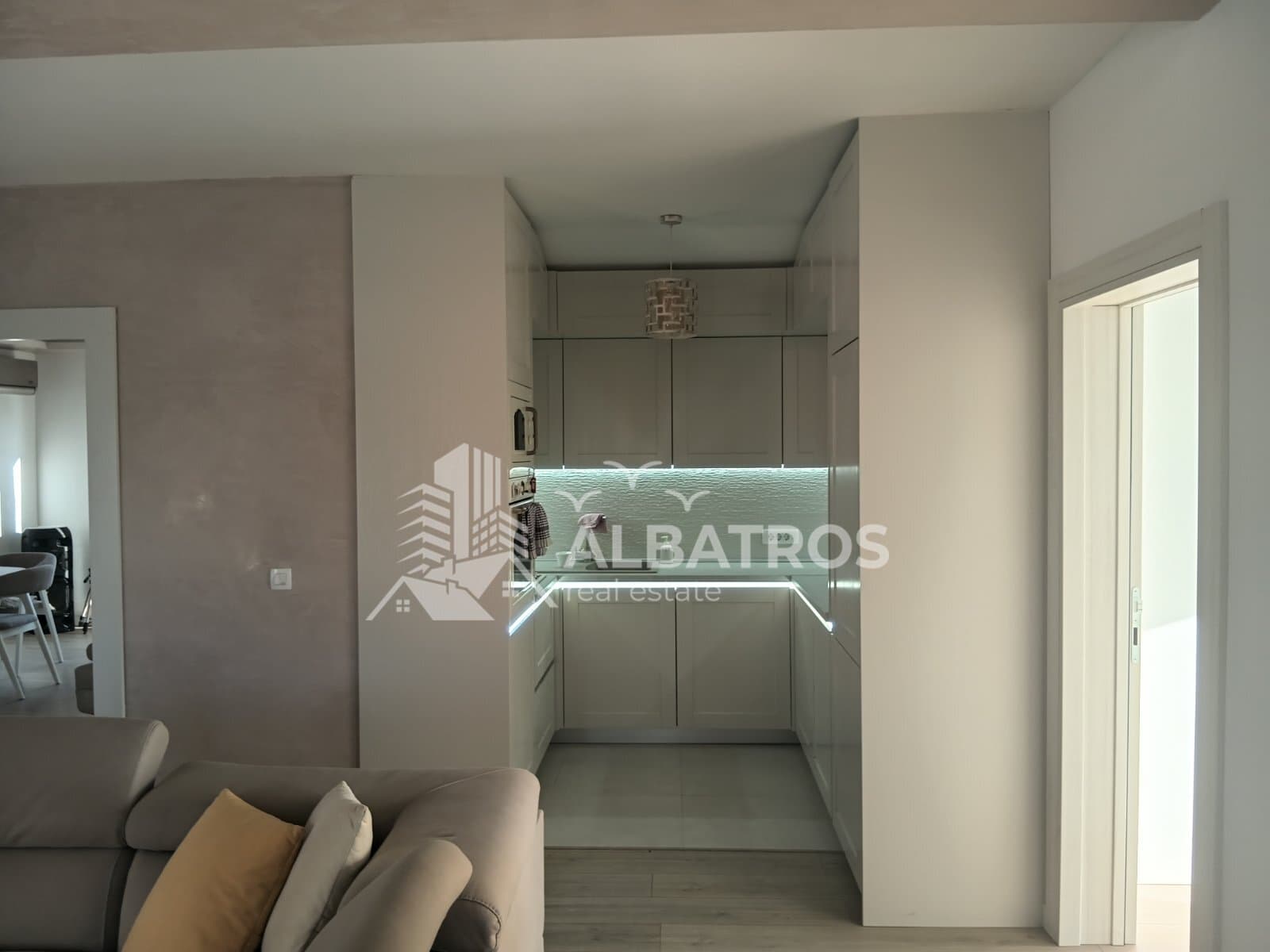 Bar, Popovići'de Satılık Lüks 1+1 Daire 104 m² - Görsel 6