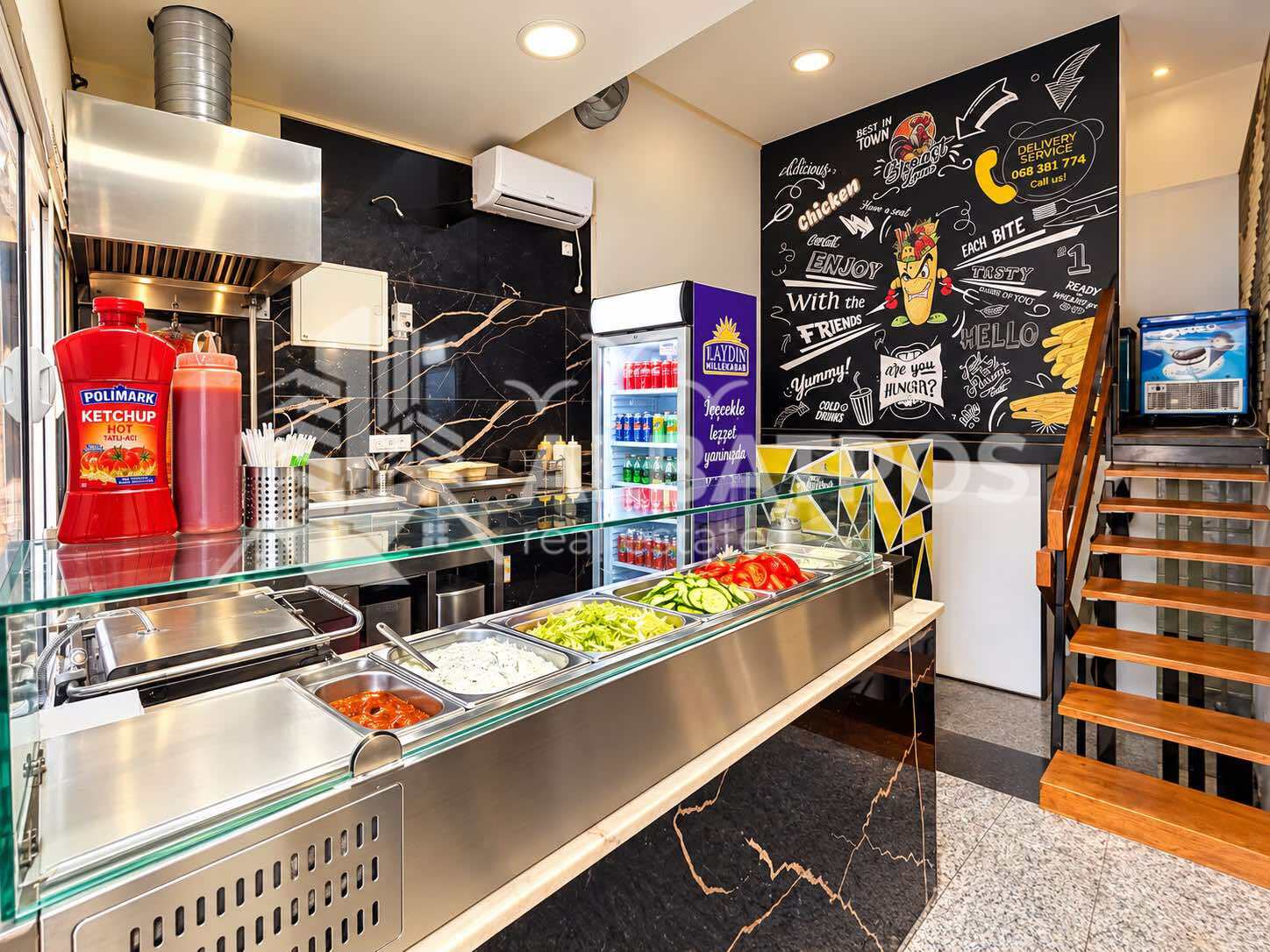 38 m² Commercial Space in the Very Center of Bar — 2