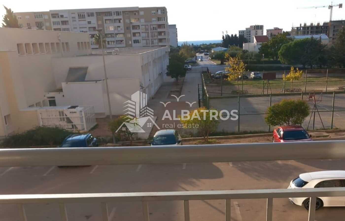 Bar, Makedonsko Naselje'de Satılık Teraslı, Deniz Manzaralı 50 m² 1+1 Daire - Görsel 7