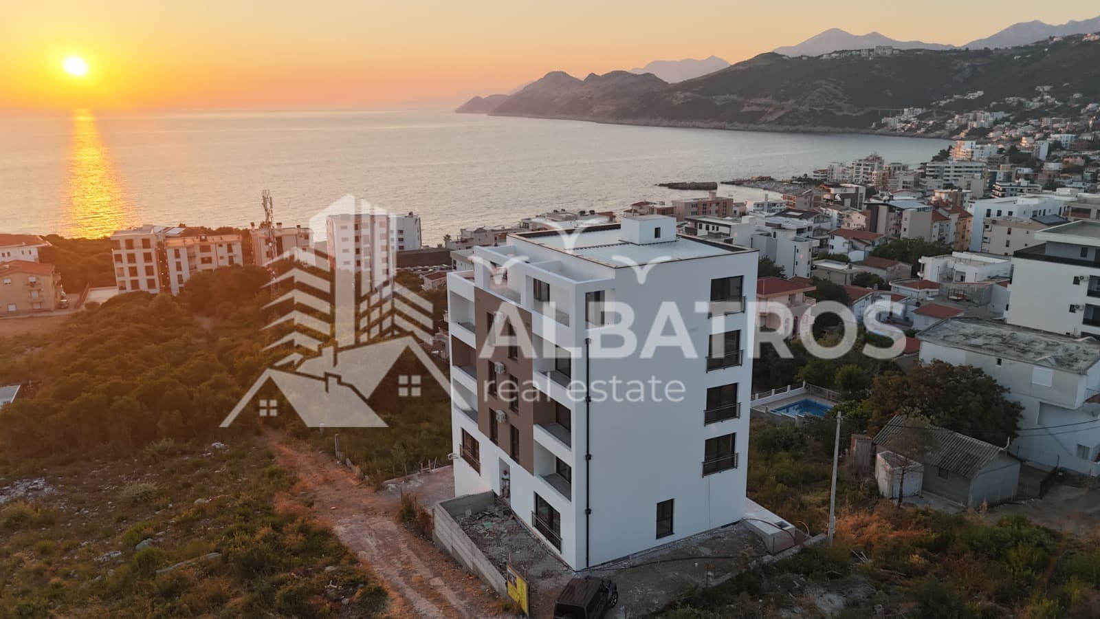 Bar, Dubrava'da Yeni Binada Deniz Manzaralı 1+1 ve 2+1 Daireler — 2