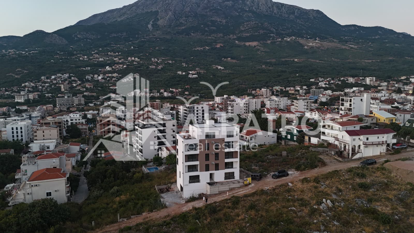 Bar, Dubrava'da Yeni Binada Deniz Manzaralı 1+1 ve 2+1 Daireler - Görsel 3