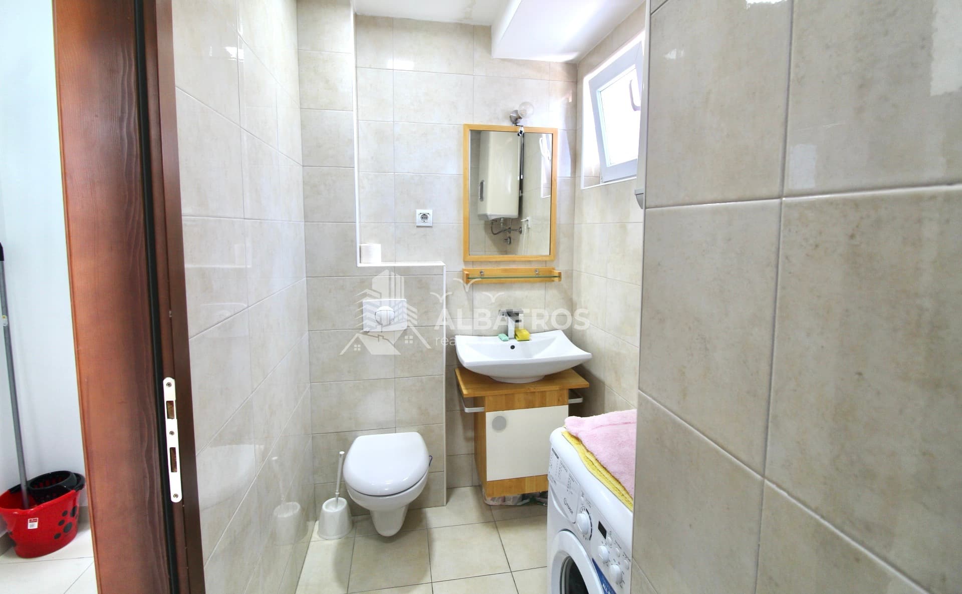 Једнособан стан 45 m² у новијој згради, 300 м од мора, Илино, Бар - Slika 6
