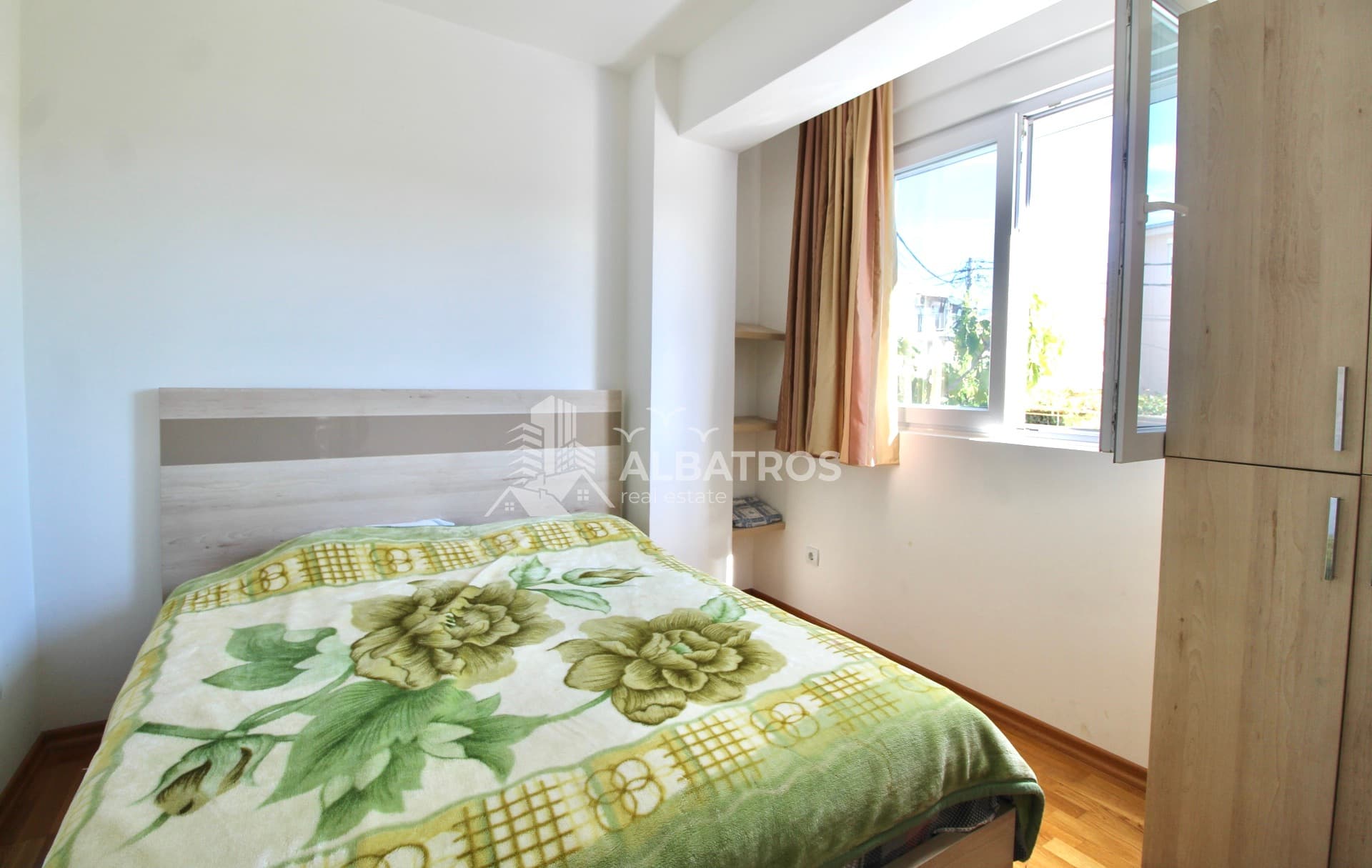 Једнособан стан 45 m² у новијој згради, 300 м од мора, Илино, Бар - Slika 4