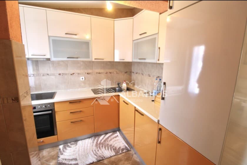 Casa di 230 m² con 3 appartamenti a Rena, Bar - Immagine 4