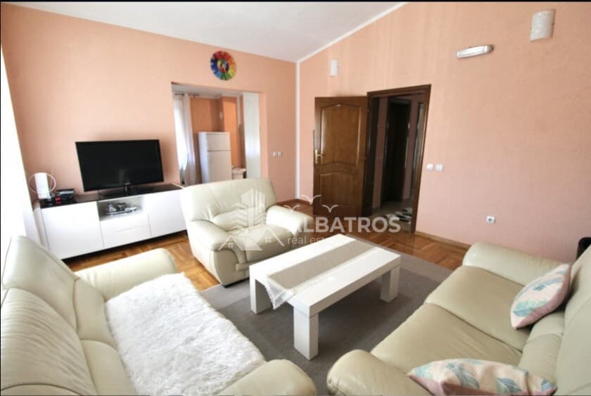 Casa di 230 m² con 3 appartamenti a Rena, Bar - Immagine 2