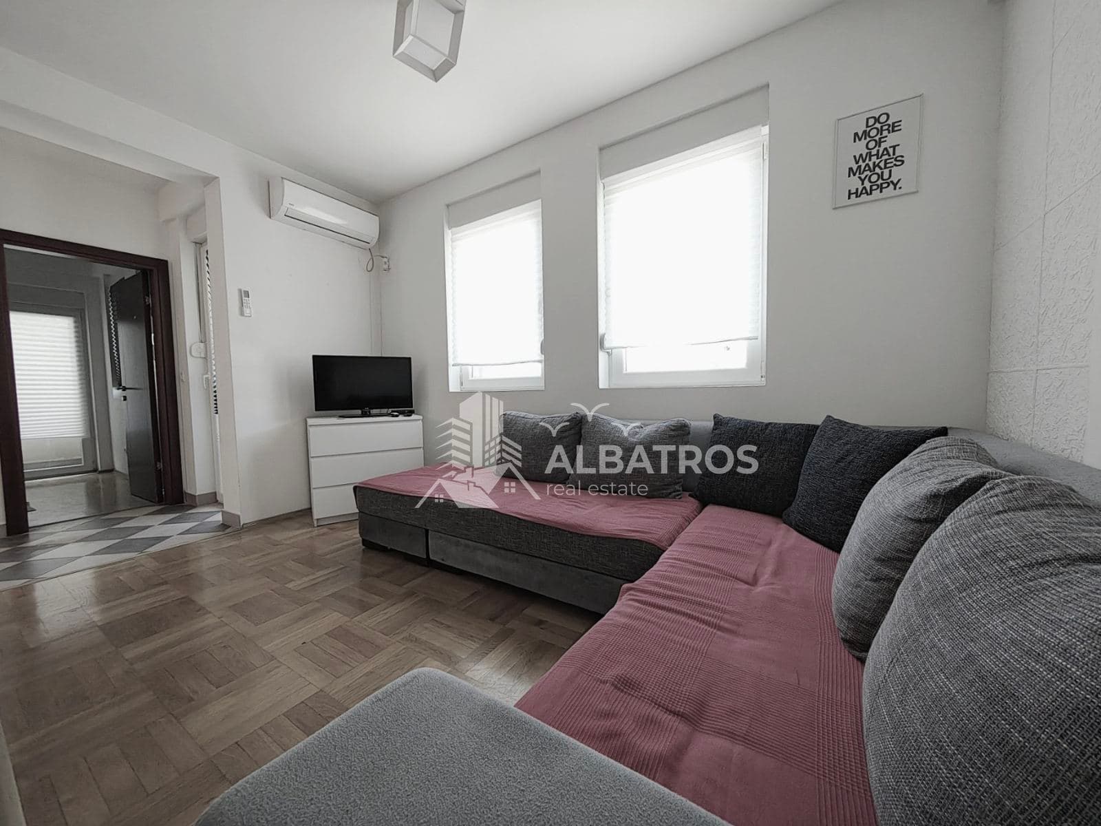 Jednosoban stan 42 m², Popovići, Bar — 2
