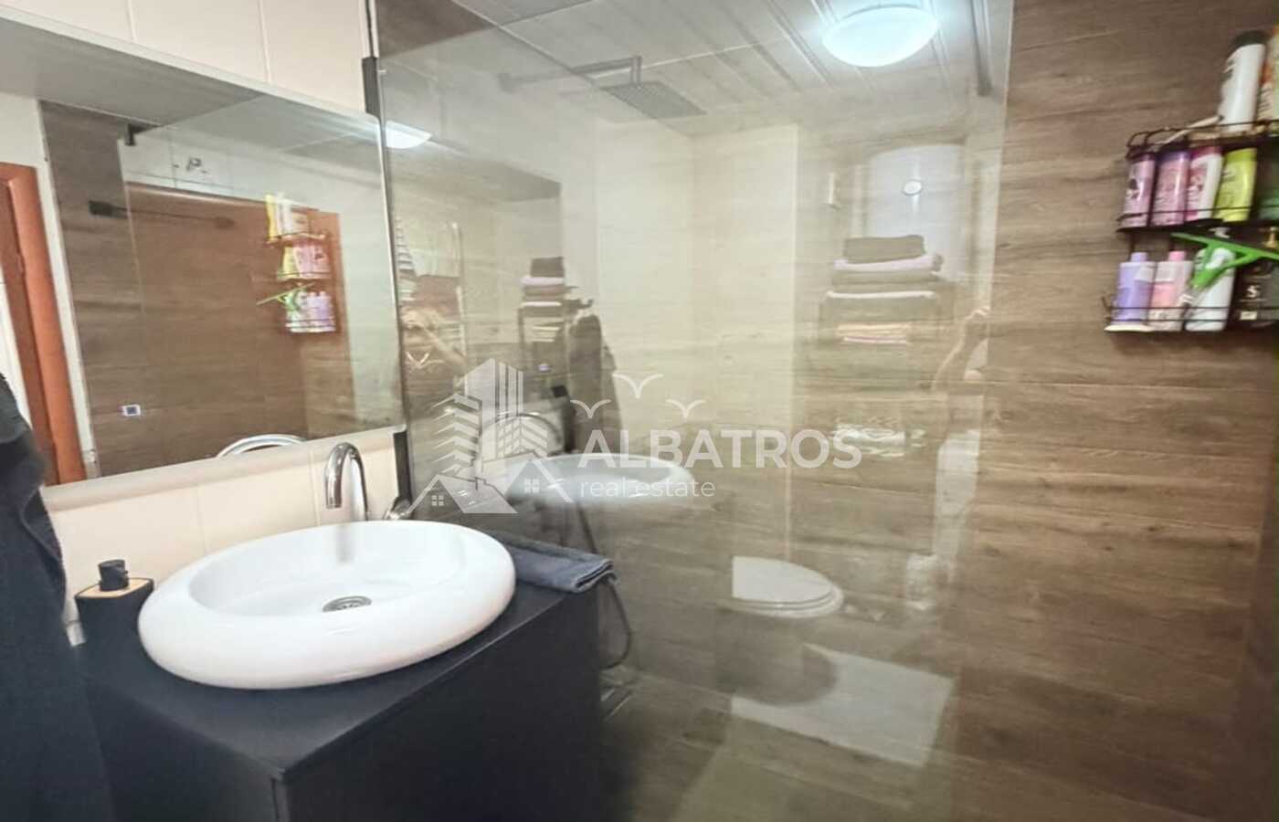 Dvosoban prostran stan od 76 m² u centru Bara - תמונה 5