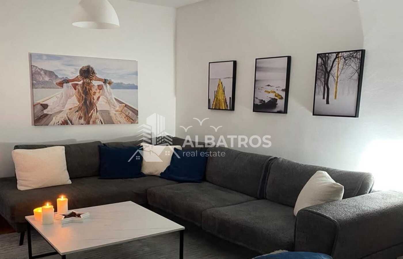 Dvosoban prostran stan od 76 m² u centru Bara