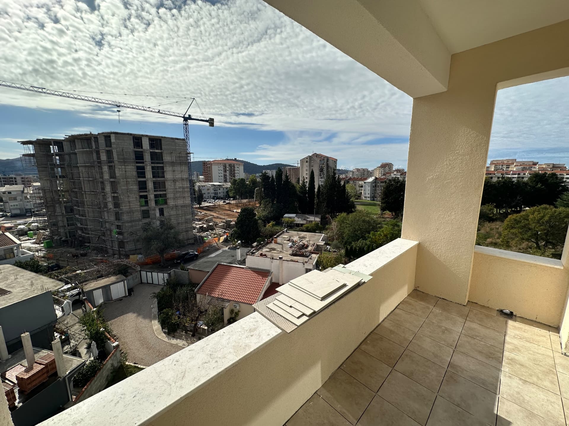 Na prodaju jednosobni stanovi od 51m², Makedonsko Naselje, Bar