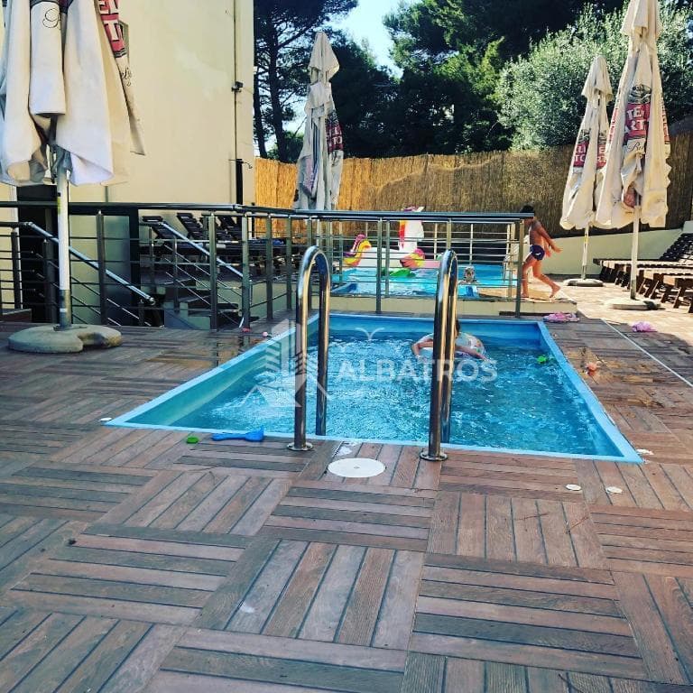 Hotel od 1000m² za izdavanje, Šušanj, Bar - Slika 4