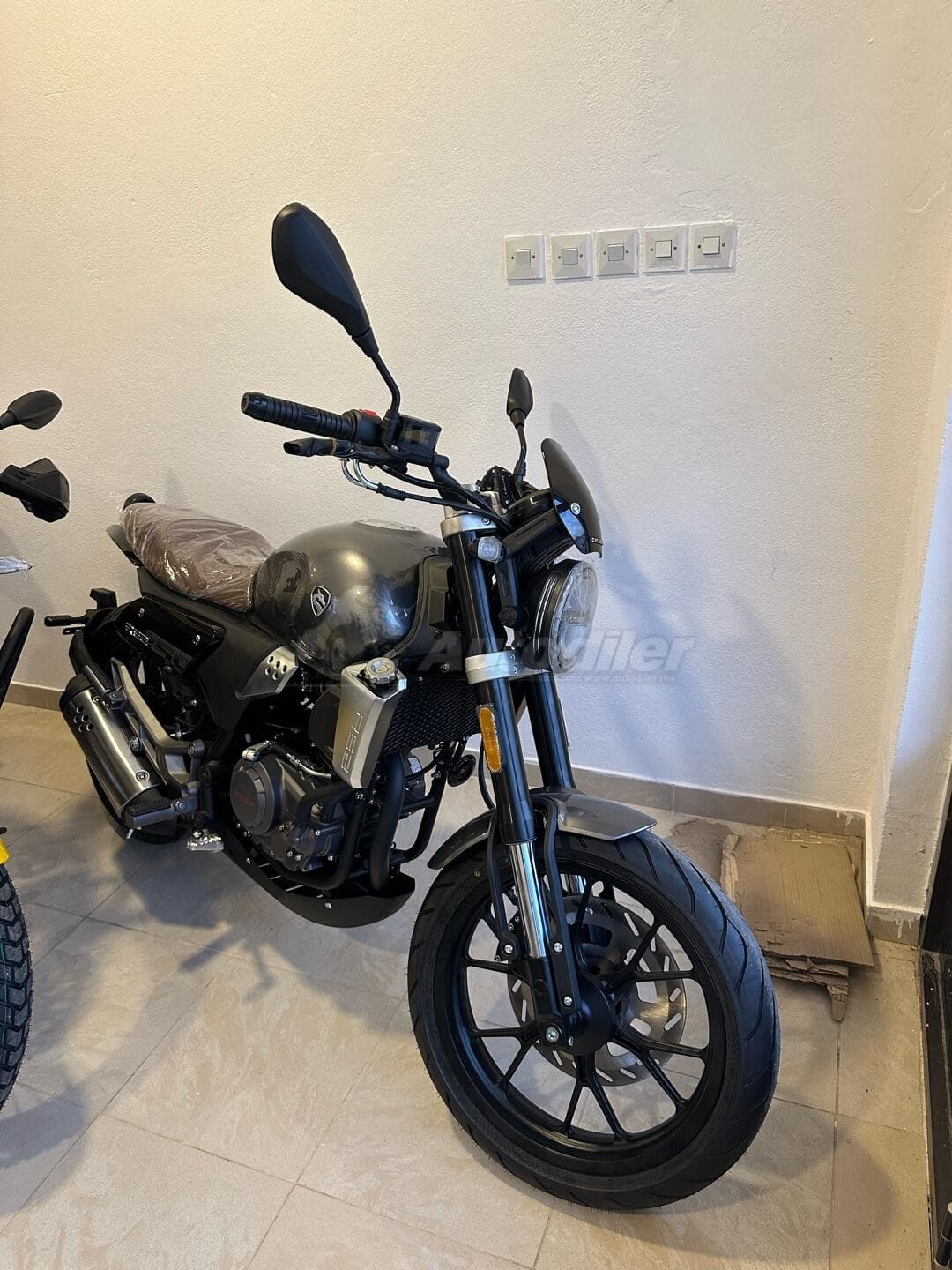Zongshen Cyclone RE250 – دراجة نارية، 2025