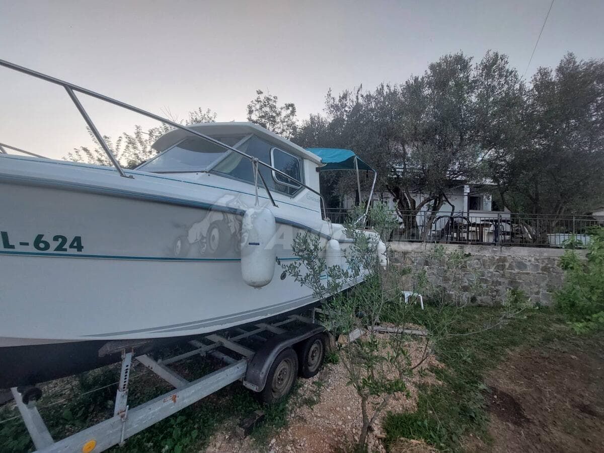 Ocqueteau Espace 625 – Motor Yat, 1994 — 2