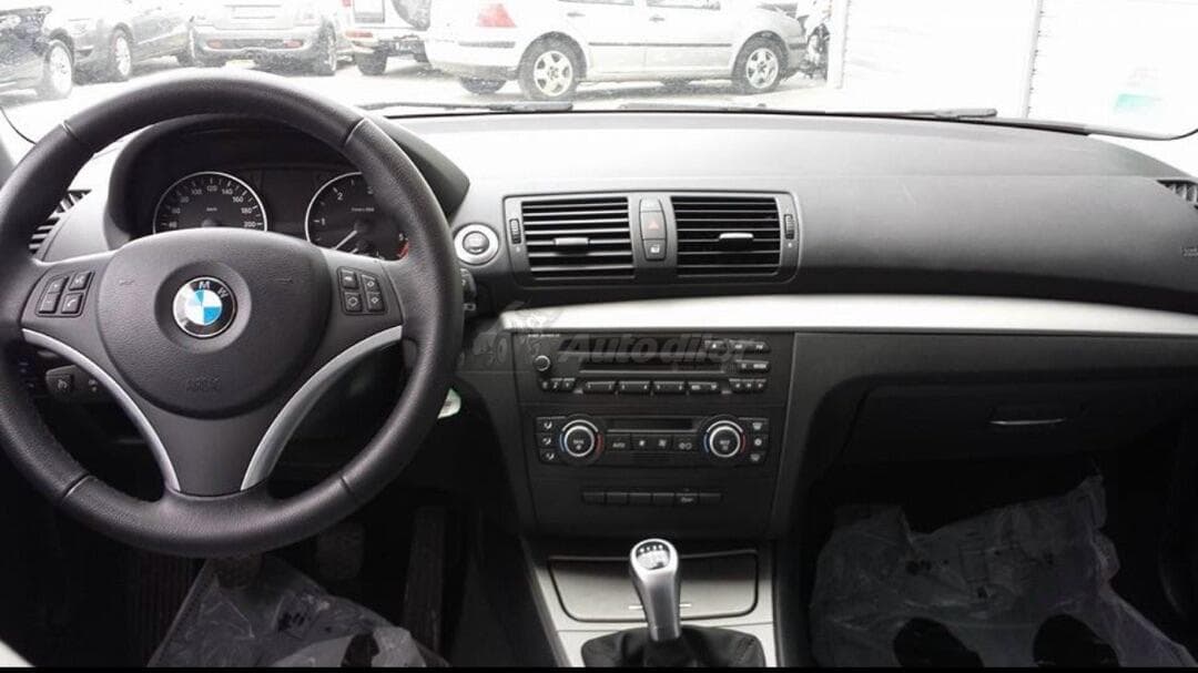 BMW 118d, 2009 - Görsel 9
