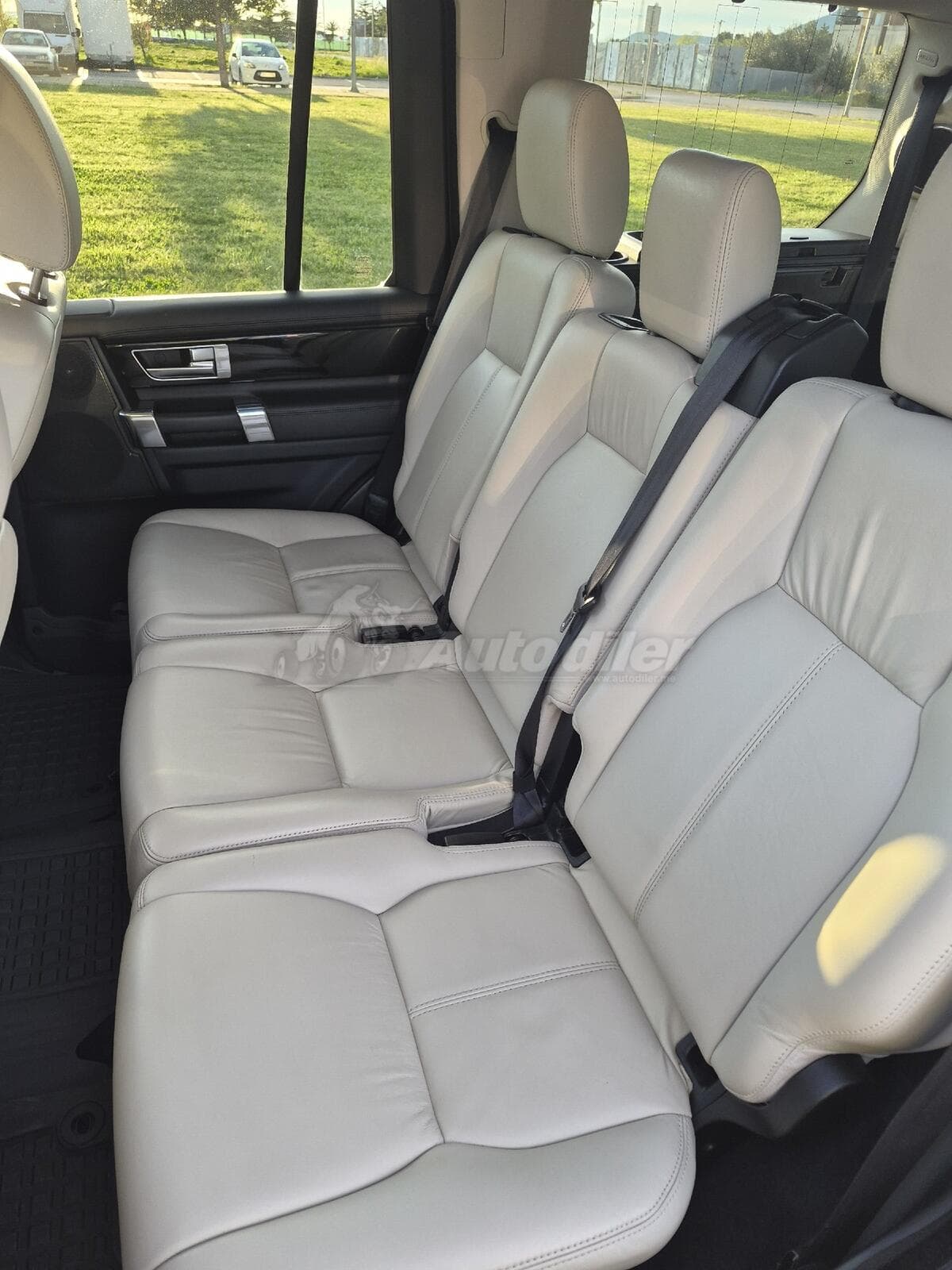 لاند روفر ديسكفري 4 3.0 SDV6 HSE، 2014 - صورة 6