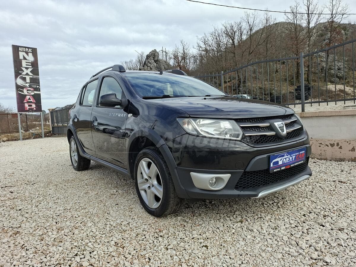 Dacia Stepway 1.5DCI، موديل 2013 - صورة 3