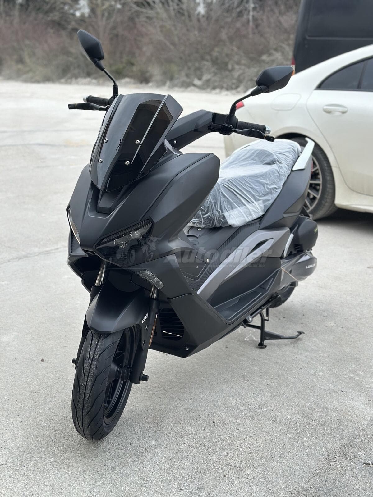 Longjia VMAX 125 – скутер, 2026