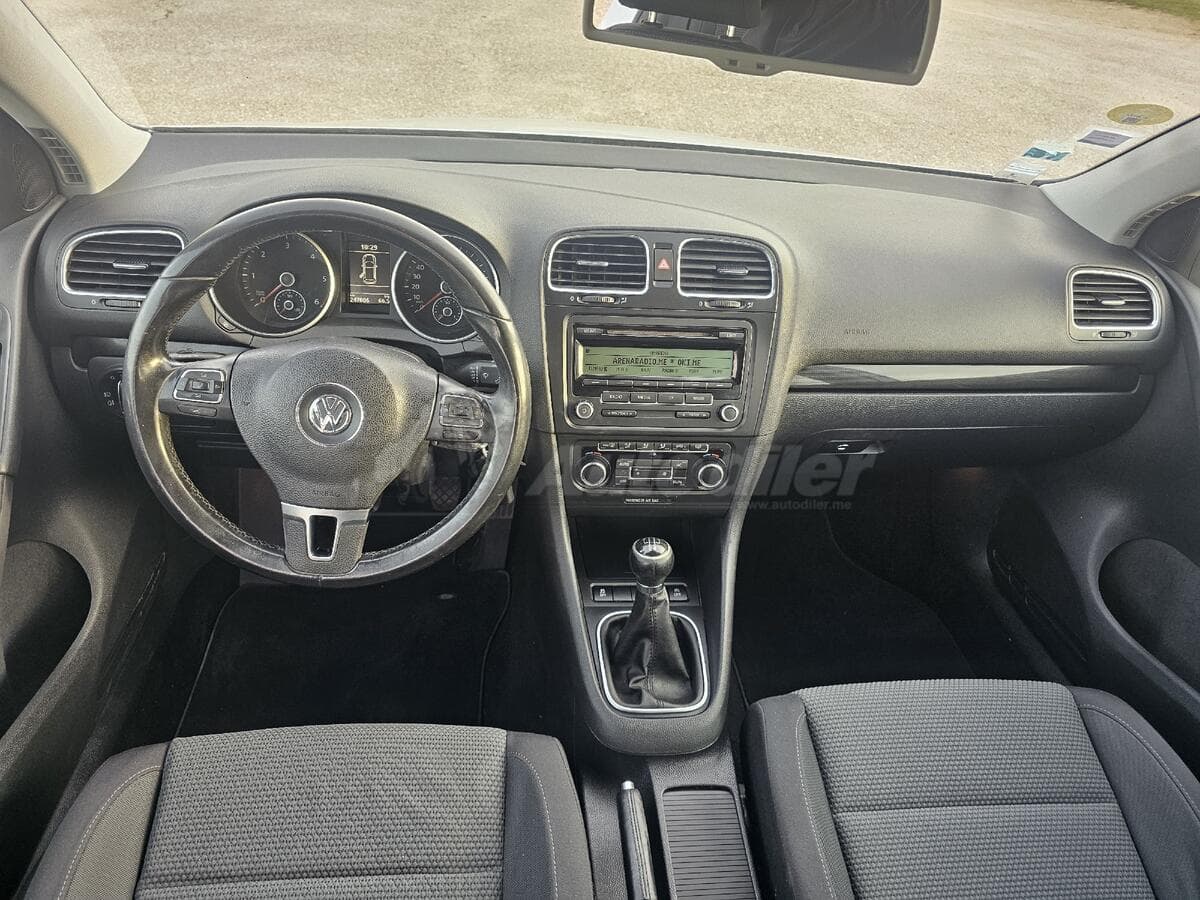 فولكس فاجن جولف 6 1.6 TDI 77 kW، 2011 - صورة 12