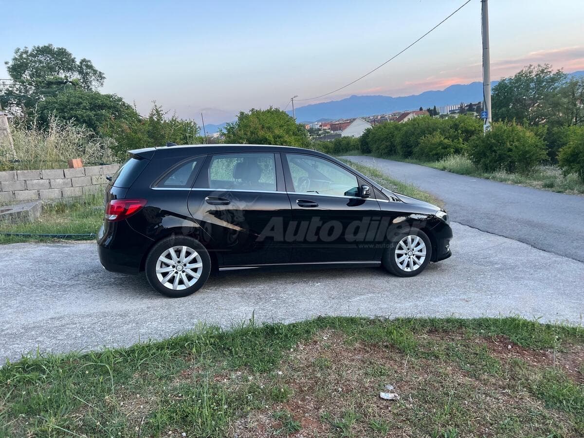 Mercedes-Benz B 180 D, 2016 - Image 5
