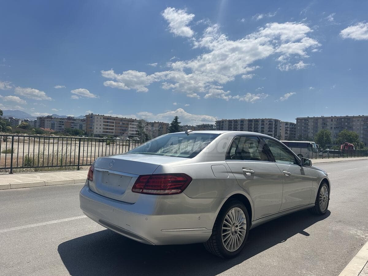 Mercedes-Benz E 200 Elegance, 2013 - Obrázek 5