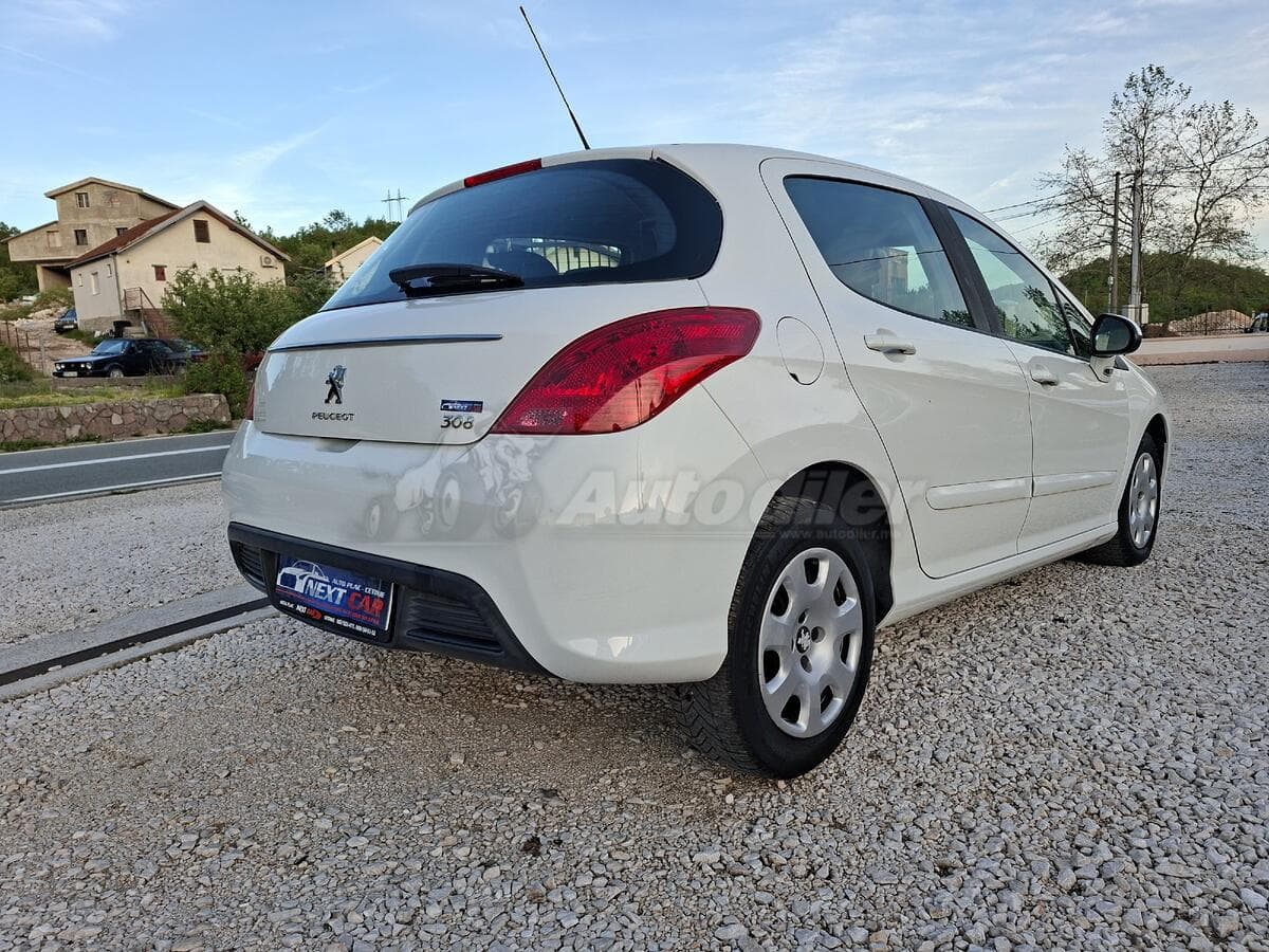 Peugeot 308 1.6HDI, 2013 - Image 5