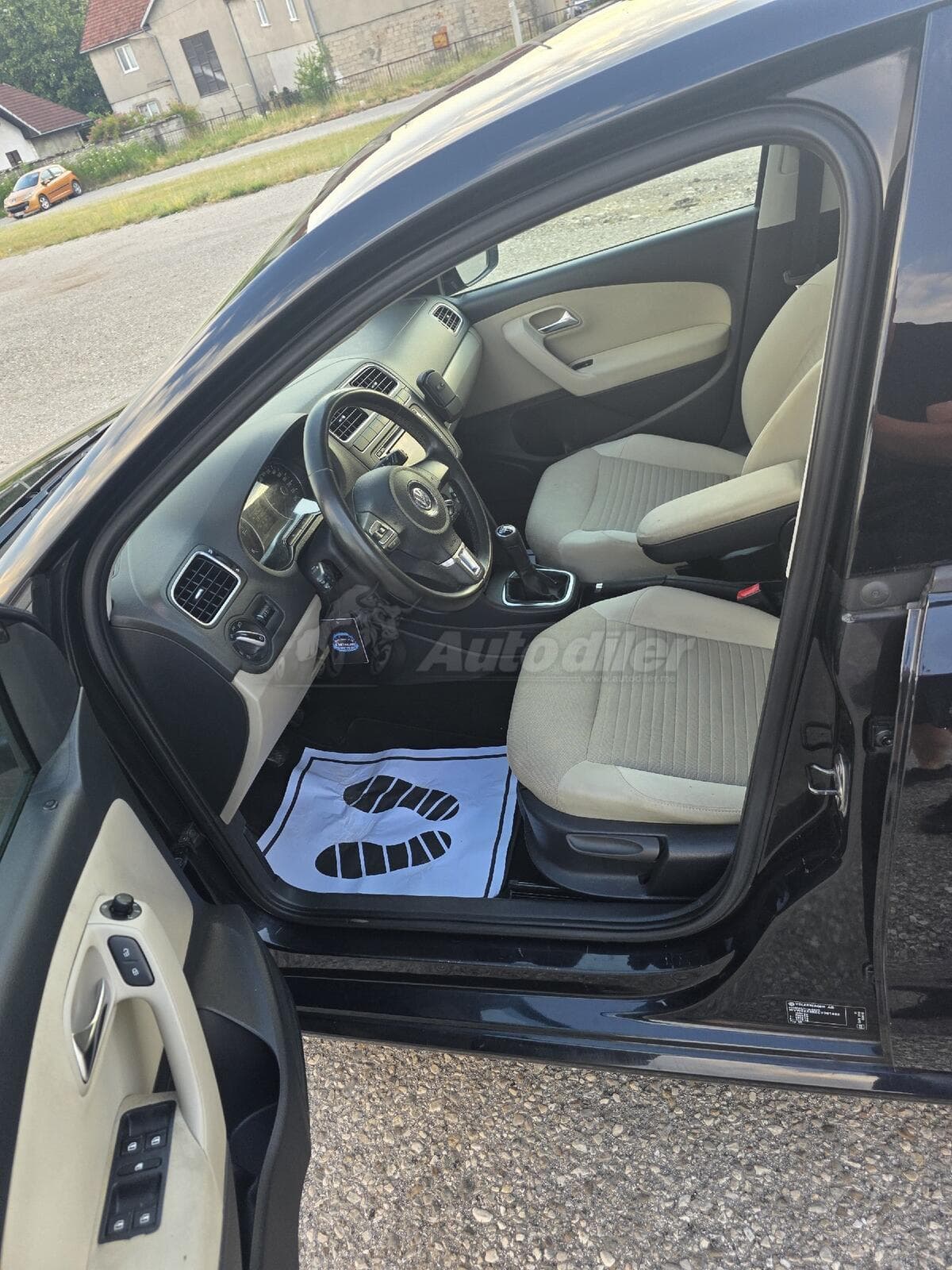 فولكس فاجن بولو 1.6 TDI، 2011 - صورة 10