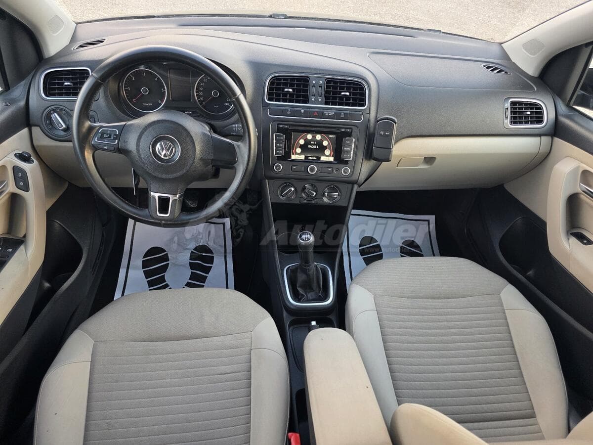 فولكس فاجن بولو 1.6 TDI، 2011 - صورة 12