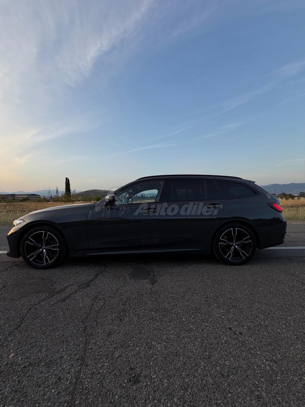 BMW 320 320d Touring M Sport xDrive, 2023 - Slika 4
