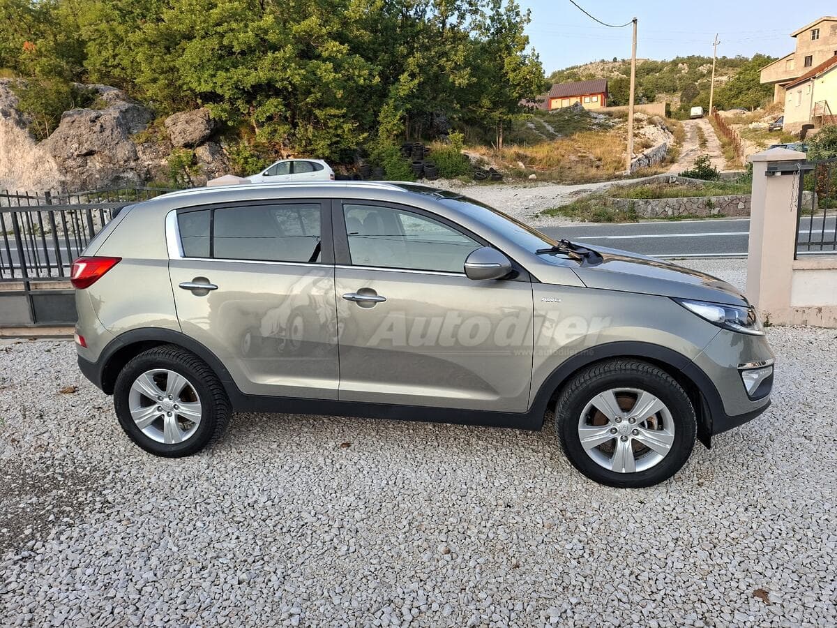 Kia Sportage AWD, 2013 - Slika 4