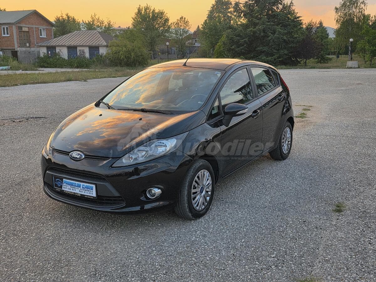 فورد فييستا 1.4 TDCi، 2011 — 2