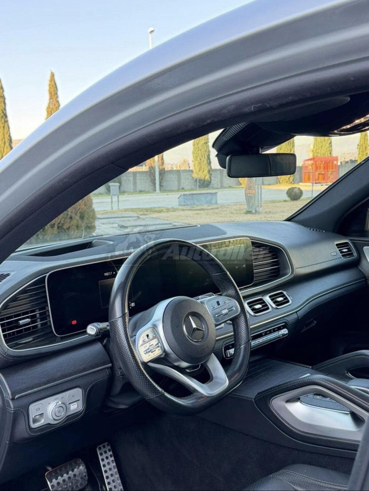 مرسيدس بنز GLE 350 d كوبيه 4MATIC، 2020 - صورة 8