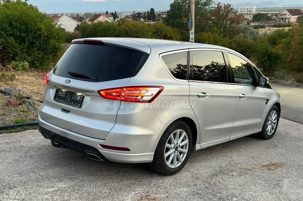 Ford S-Max 2.0 TDCi, 2015 - Immagine 3