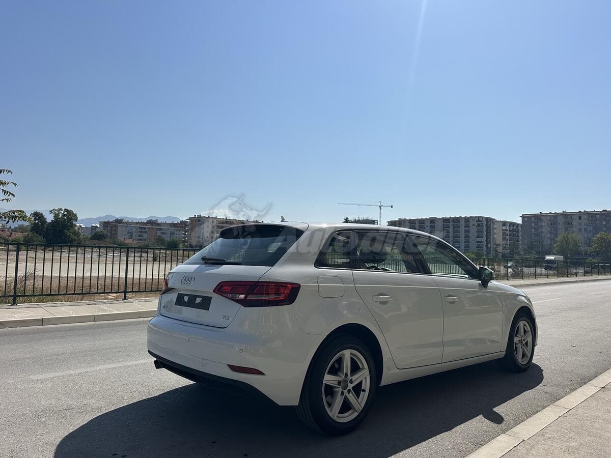 Audi A3 1.6 TDI S tronic, 2017 - Obrázek 5