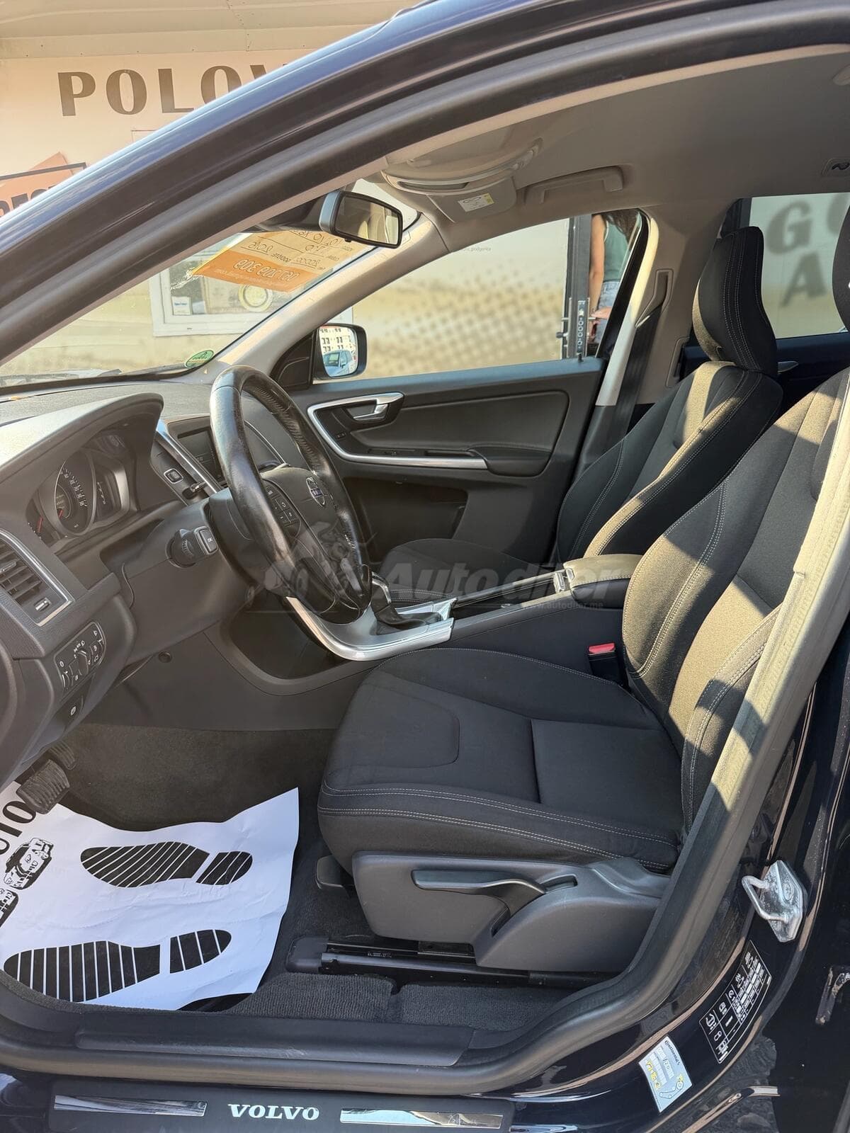 Volvo XC 60 2.4 diesel 4wd, 2016 - Obrázek 11