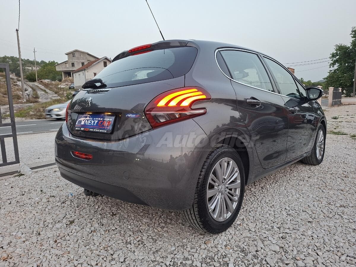 Peugeot 208 EAT6 Otomatik, Allure, 2018 - Görsel 5
