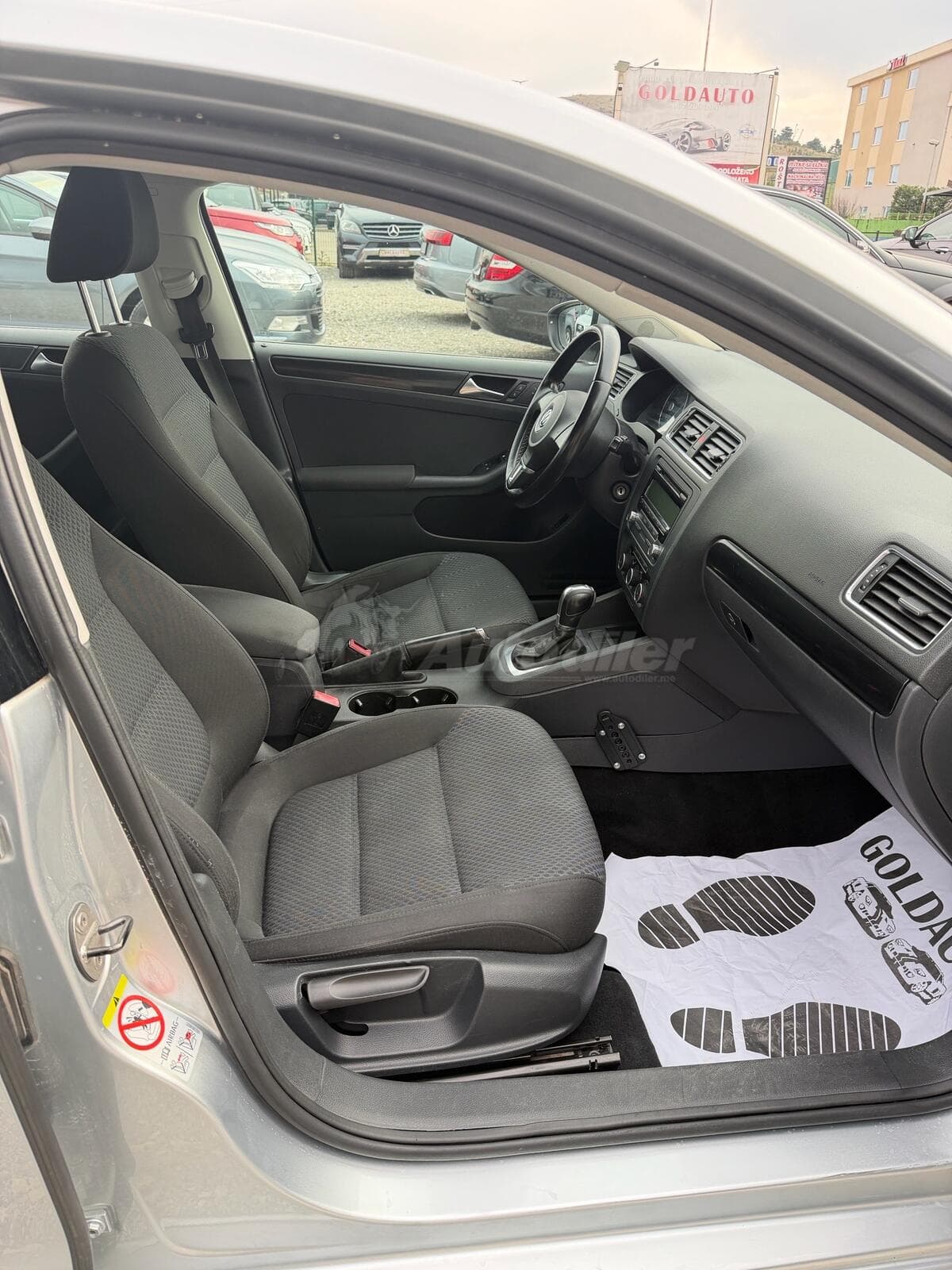 2011 Model Volkswagen Jetta 1.6 TDI Otomatik - Görsel 9