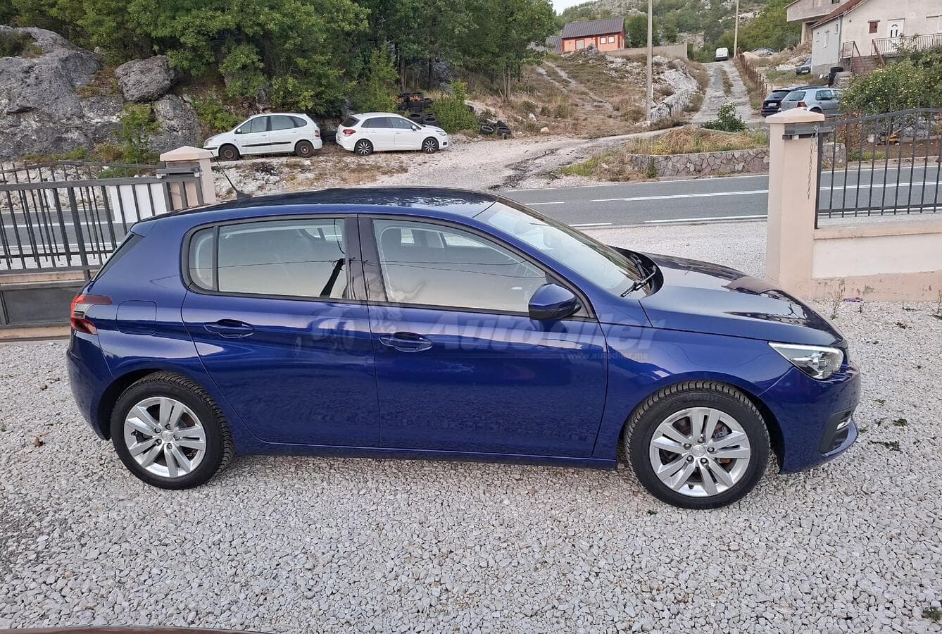Peugeot 308 EAT8 AUTOMATIK, 2019 - Slika 4