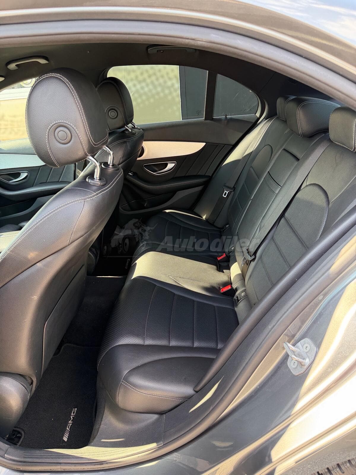 Mercedes-Benz C 180 AMG Echipare Completă, 2017 - Imaginea 11