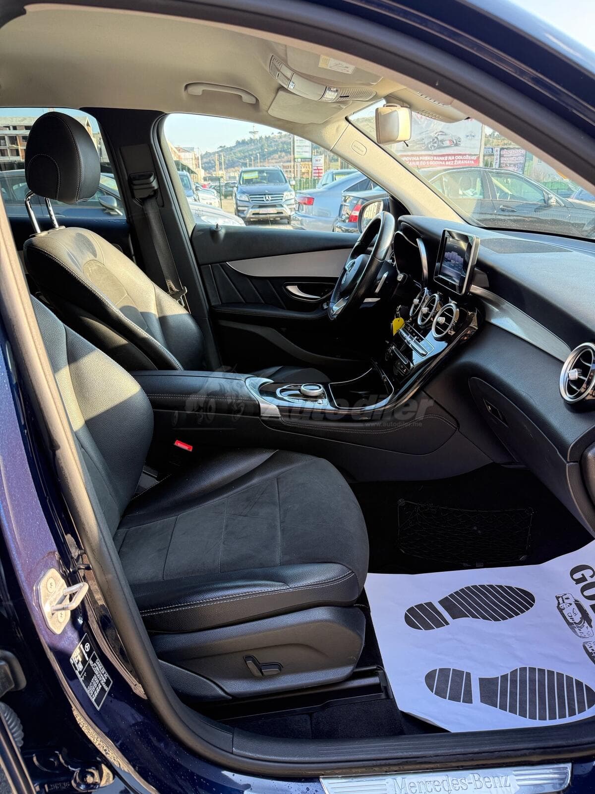 مرسيدس بنز GLC 220 4 ماتيكا تجهيز AMG ، 2017 - صورة 12