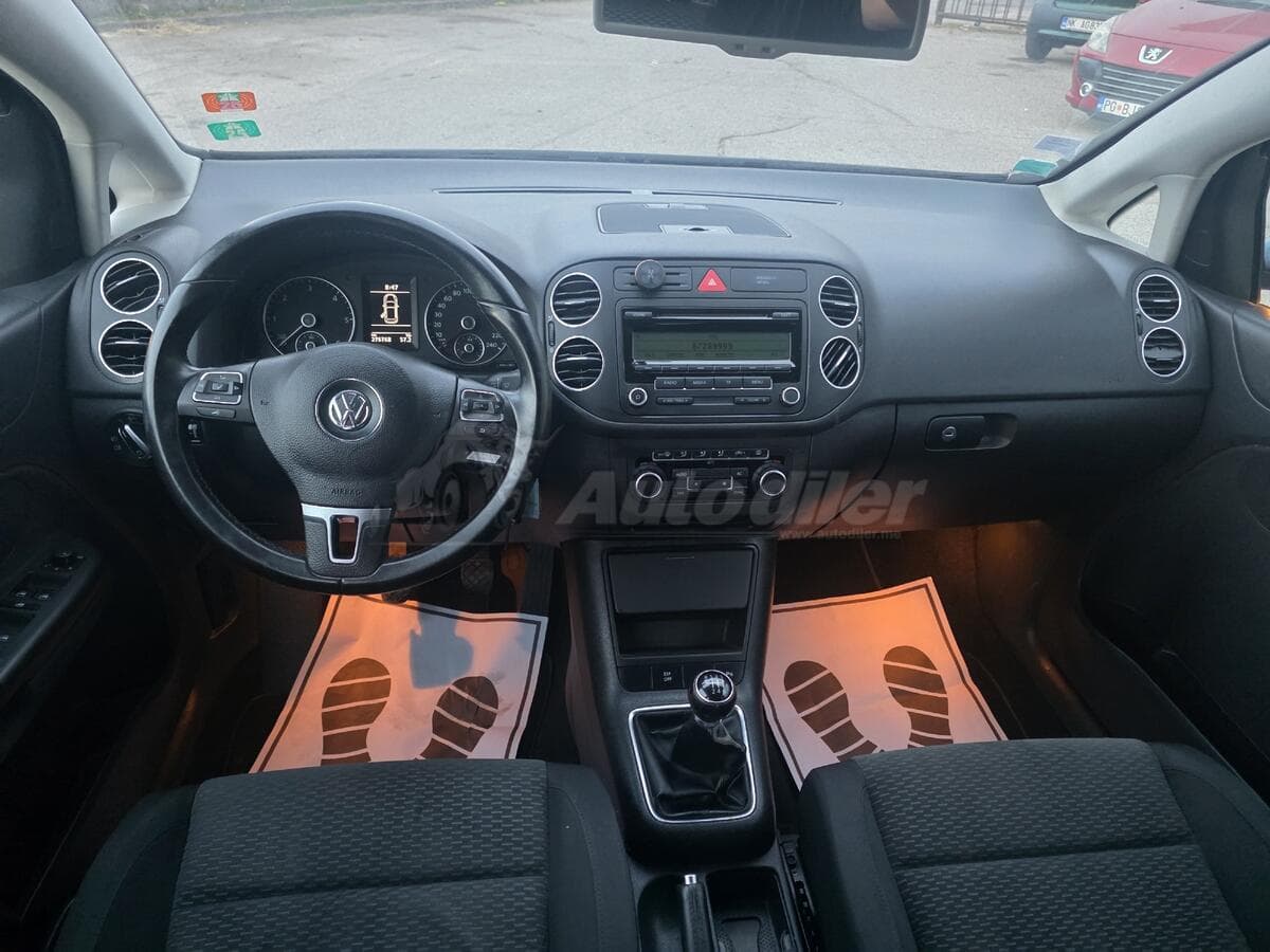 فولكس فاجن جولف بلس 2.0 TDI 103 كيلو واط، 2010 - صورة 12