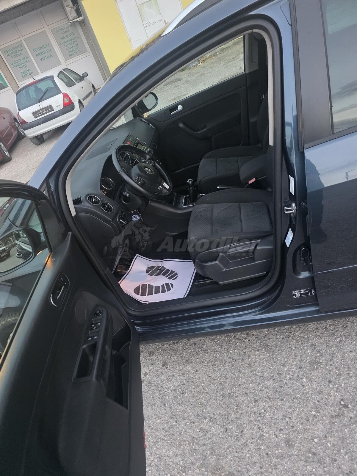 فولكس فاجن جولف بلس 2.0 TDI 103 كيلو واط، 2010 - صورة 10