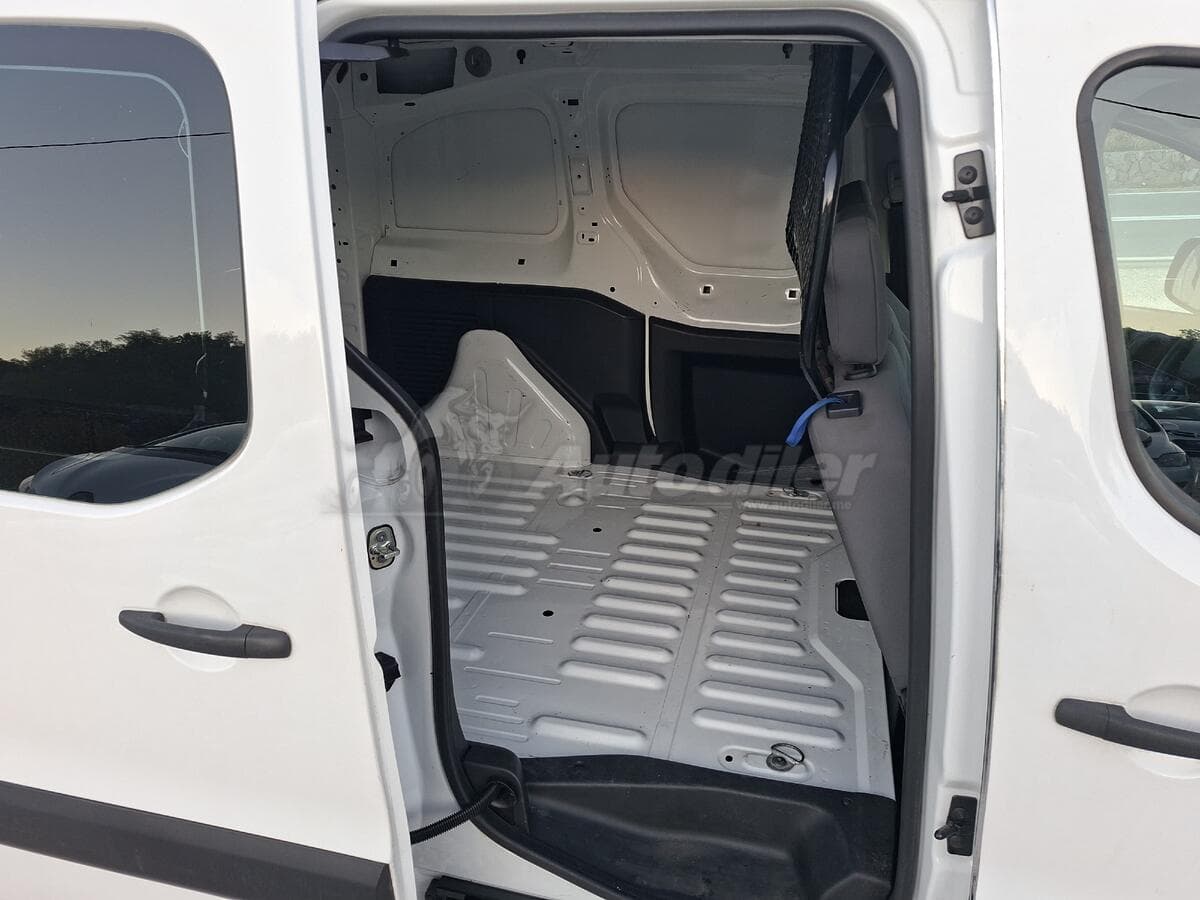 Peugeot Partner 1.6HDI, 2016 - Obrázek 11