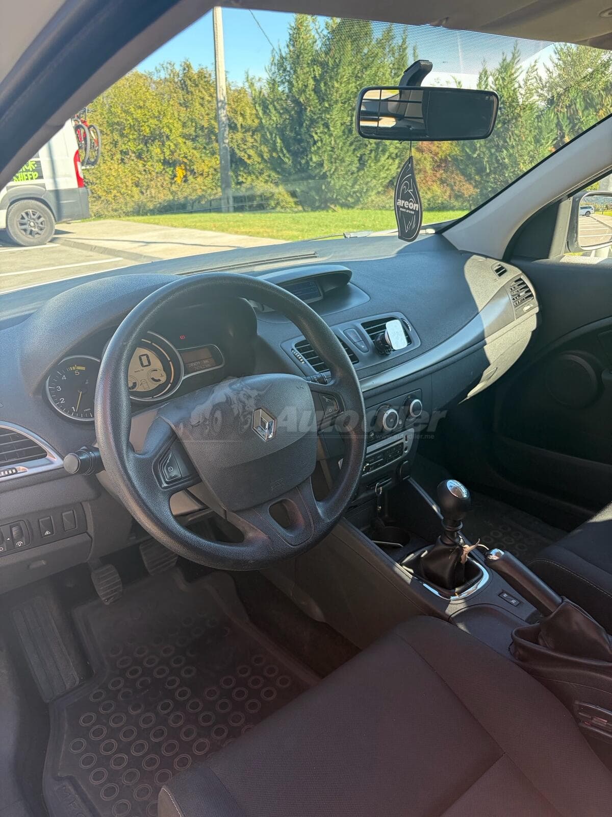 Renault Megane 1.5, 2014 - Slika 4