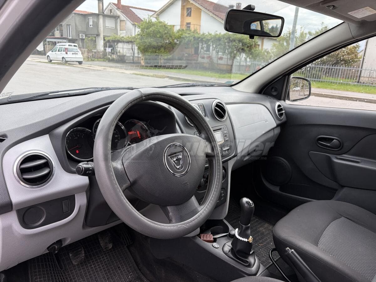 Dacia Sandero 1.2, 2013 - Immagine 5