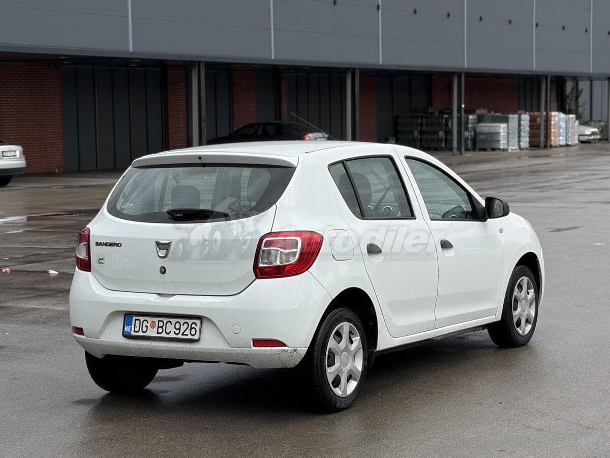 Dacia Sandero 1.2, 2013 - Immagine 3
