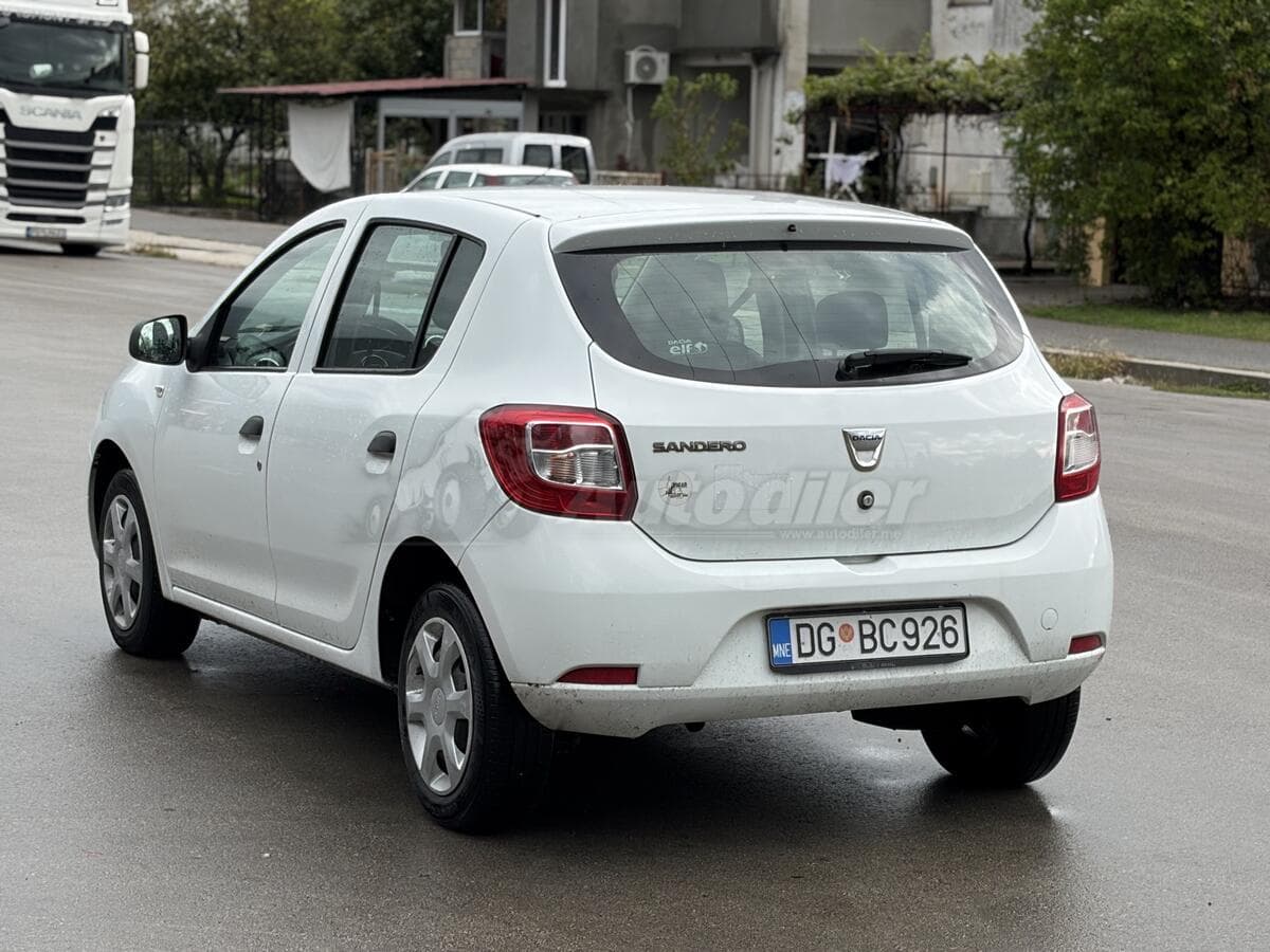 Dacia Sandero 1.2, 2013 - Immagine 4