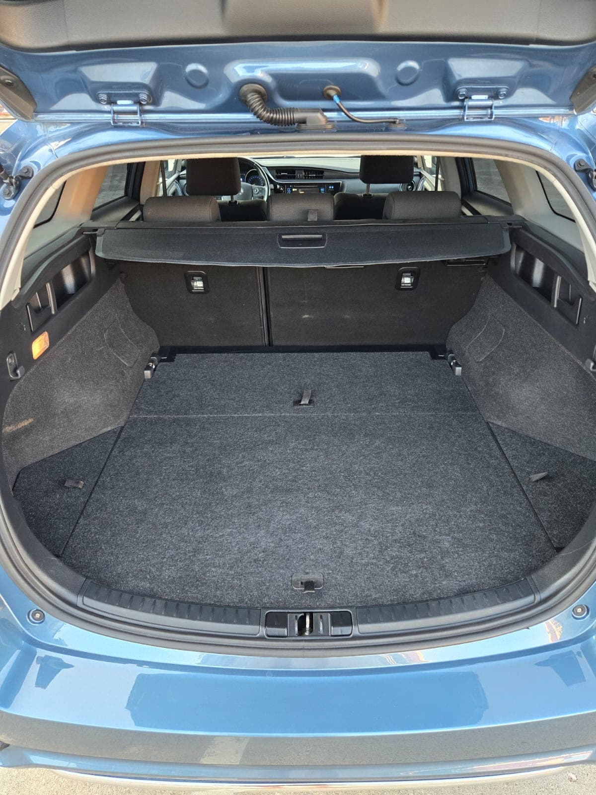 Toyota Auris kombi 1.6, 2016 – kézi - 9. kép