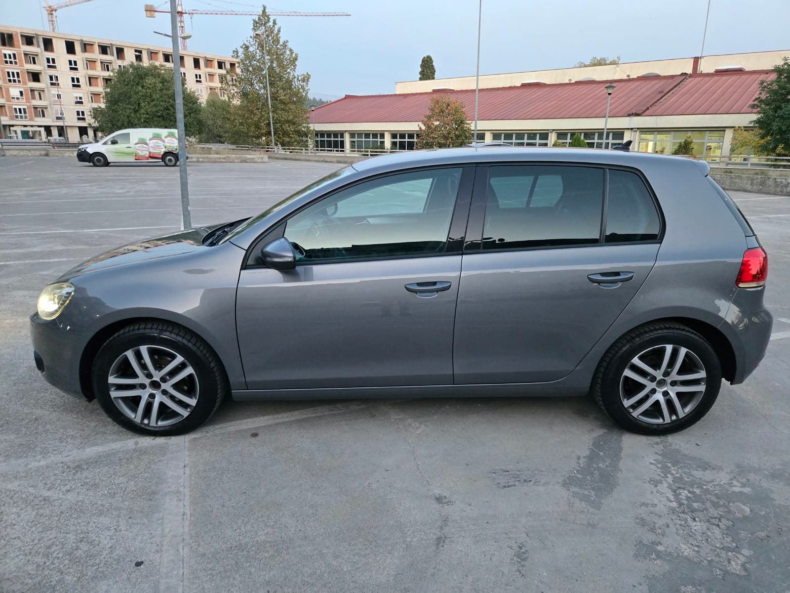 Volkswagen Golf 6 2.0 automatyczny, 2012 – 103 kW