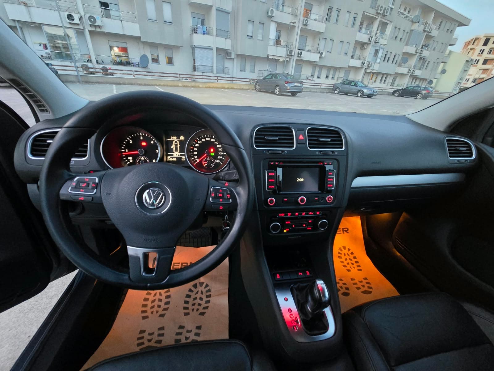 Volkswagen Golf 6 2.0 automatyczny, 2012 – 103 kW - Zdjęcie 4