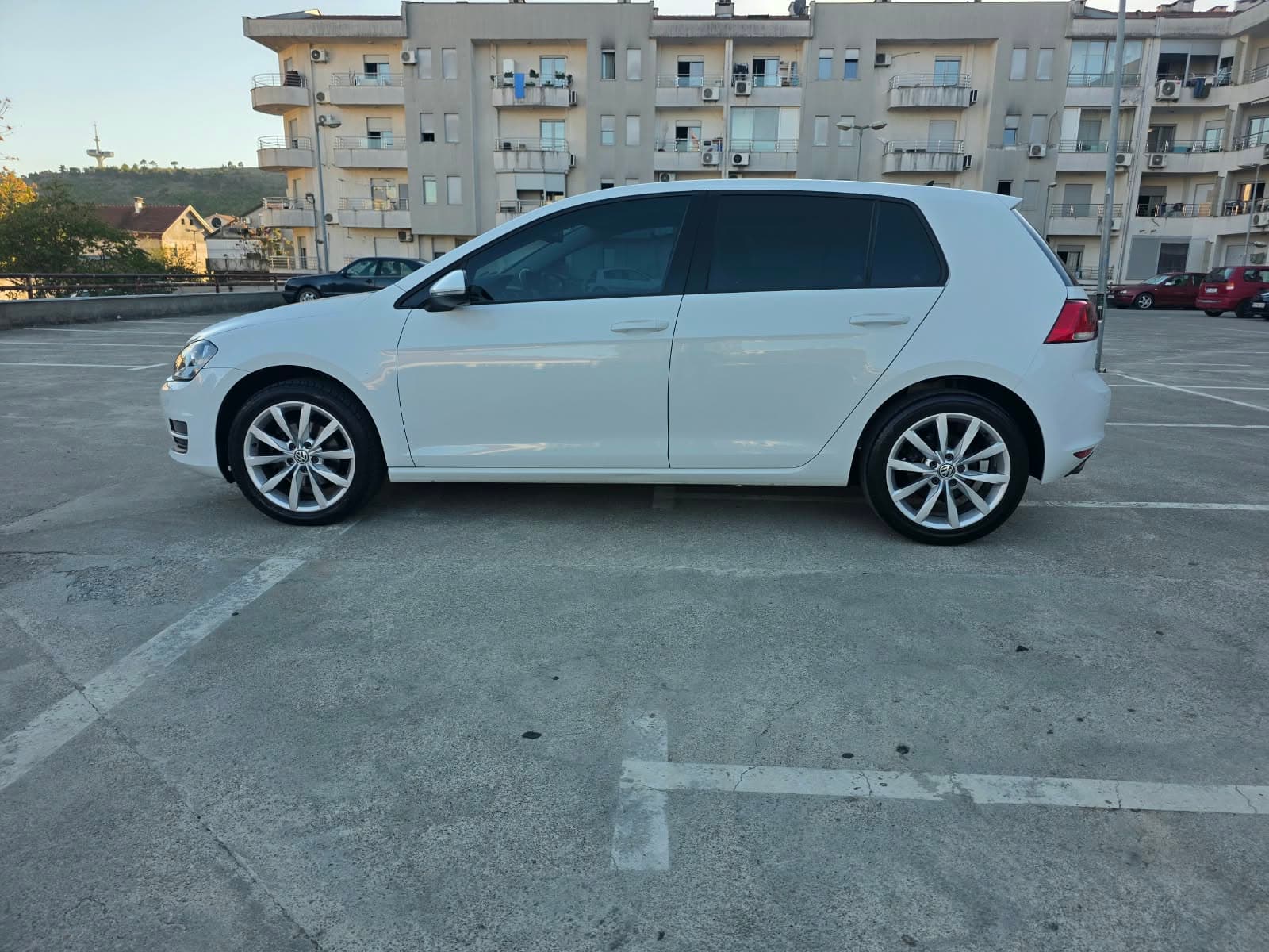 Volkswagen Golf 7 1.6, 2016 – manualna, duży serwis przy 217.000 km